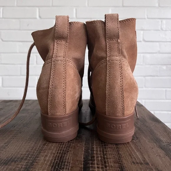 Sorel Evie’s Waterproof Suede Lace-up Boots in Camel, SZ 8, VGUC - Picture 5 of 8